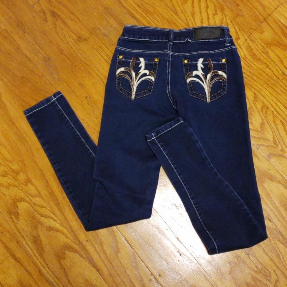 Juniors size 0/1 jeans.  Twenty one black.